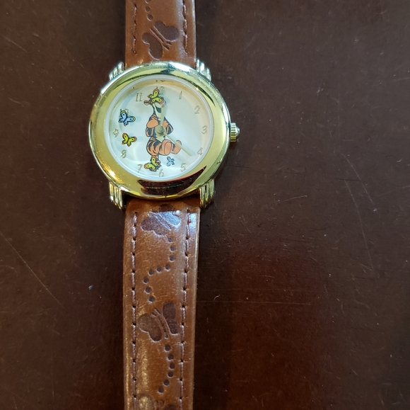 Disney Tigger Watch - Picture 3 of 3